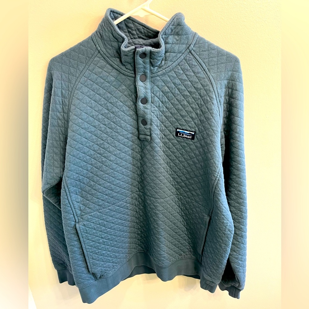 Men’s L.L. Bean Quilted Sweatshirt in Indigo Heather. Medium.